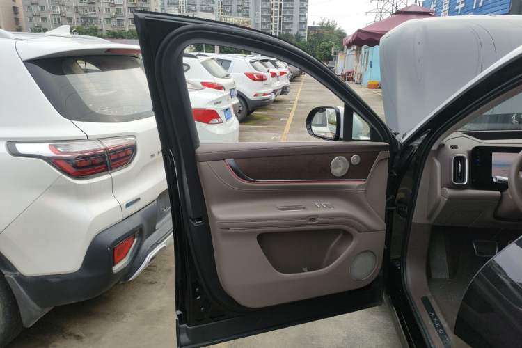 Used Hima AITO M9 2024 Range-Extended Ultra Version 52 kWh 5-Seater Model
