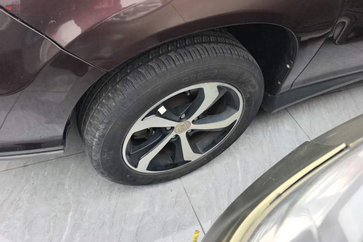 Used BYD S7 2015 2.0T Automatic Prestige Model
