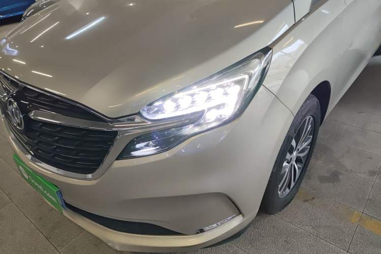 Used Buick GL8 2021 ES Landtrek 653T Comfort Edition