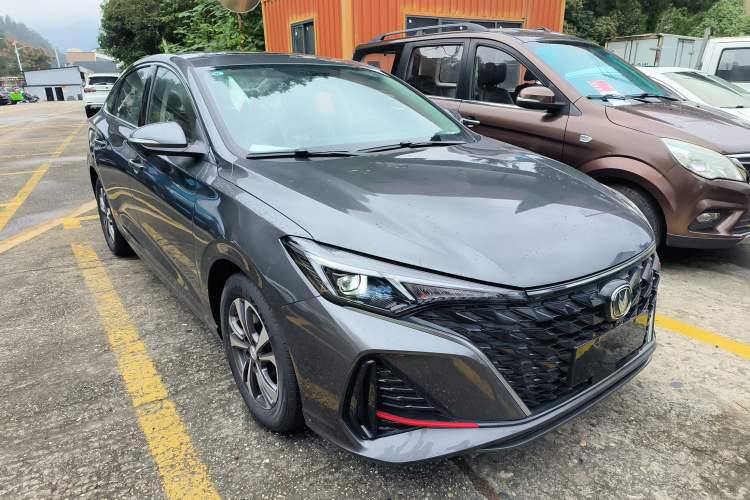 Used Changan Eado 2025 PLUS 1.4T Dual-Clutch High-Energy Version
