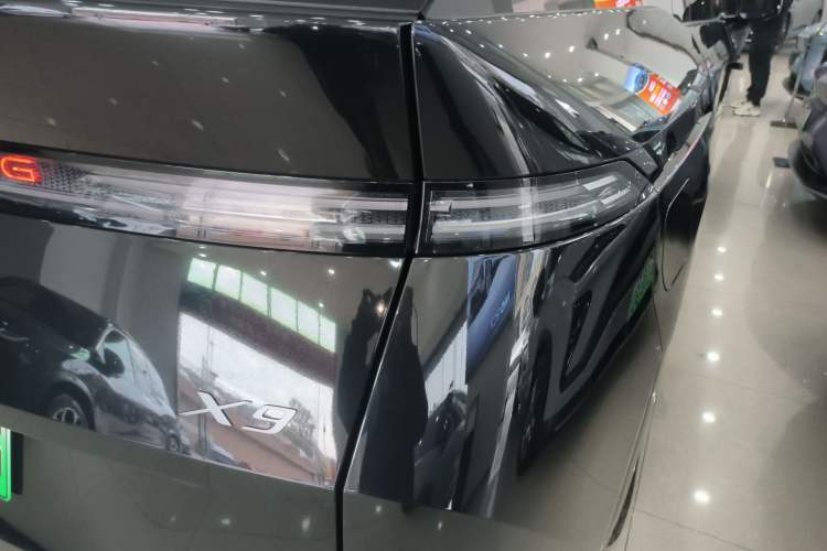 Used XPeng X9 2025 740 Ultra-Long Range Max