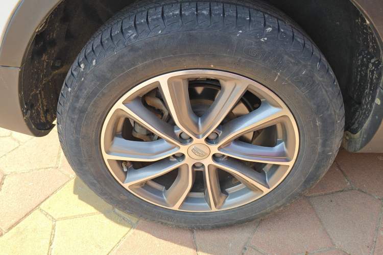 Used Geely Auto Emgrand X7 Sport 2018 1.8TD Automatic Two-Wheel Drive Smart Connect 4G Internet Edition