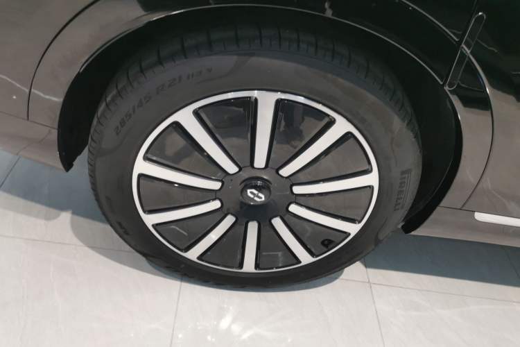 Used Hima AITO M9 2024 Range-Extended Ultra Version 52 kWh 6-Seater Model
