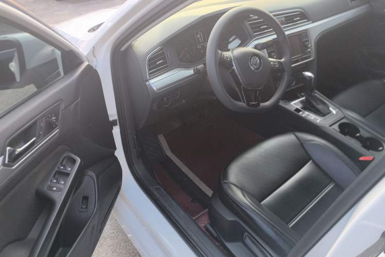 Used Volkswagen Lamando 2019 230TSI DSG Vision Edition China VI Standard
