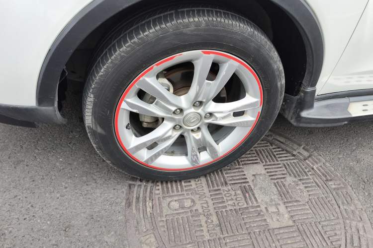 Used Changan CS35 2014 1.6L Automatic Luxury Model China IV Standard
