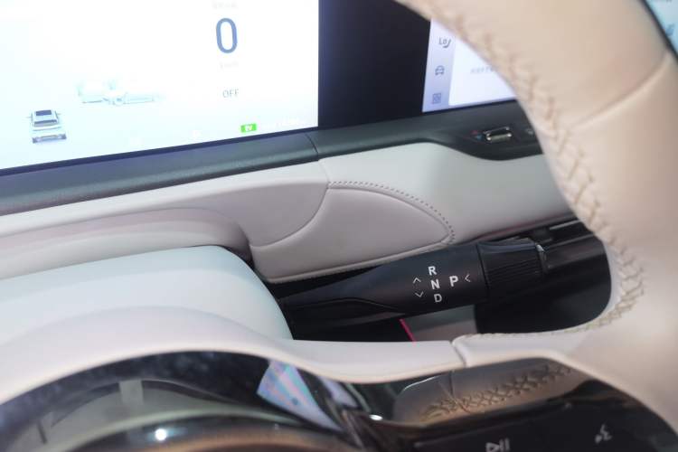 Used VOYAH FREE 2025 318 318 km Rear-Drive Touring Edition
