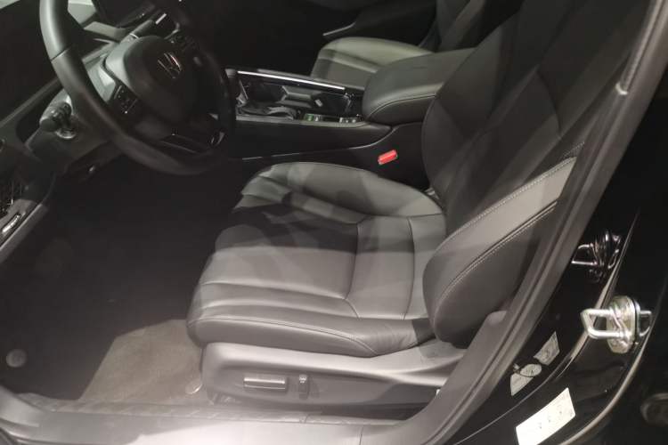 Used Honda Accord 2025 Sport Series 260TURBO Luxury Edition
