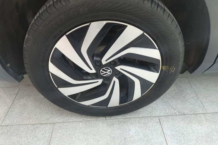 Used Volkswagen Tiguan L 2022 330TSI Automatic Two-Wheel Drive Comfort Edition
