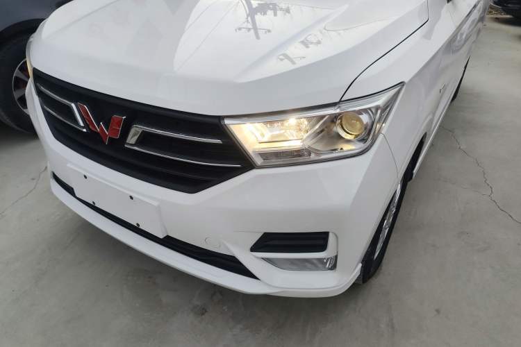 Used Wuling Hongguang 2021 1.5L Revised S Standard Version Hydraulic-Power-Assisted LAR