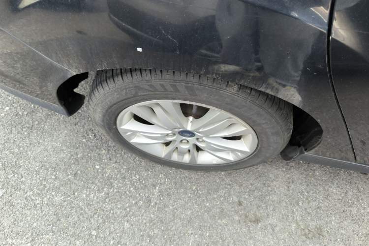 Used Ford Focus 2012 Sedan 1.6L Automatic Comfort Model