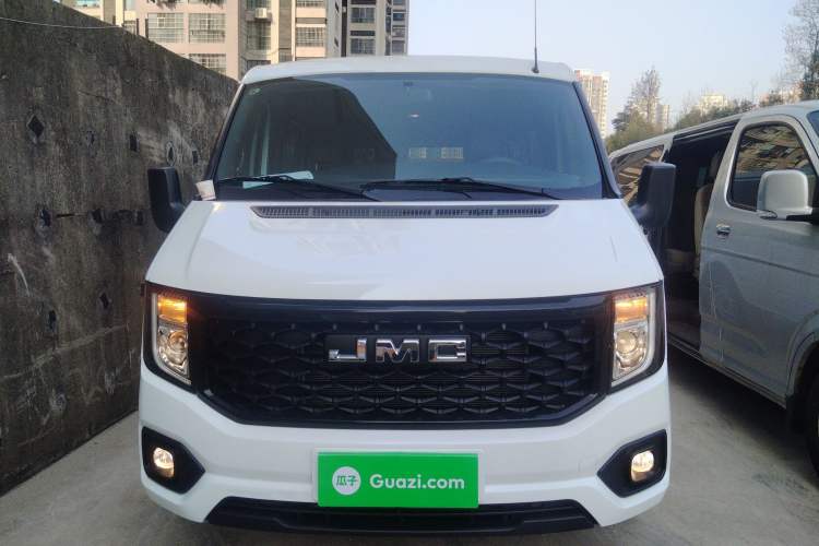 Used JMC Fushun 2025 2.0T 6MT Diesel Short-Wheelbase Low-Roof Commercial Multi-Purpose Passenger Vehicle with 5/6 Seats and Lift-Up Tailgate
