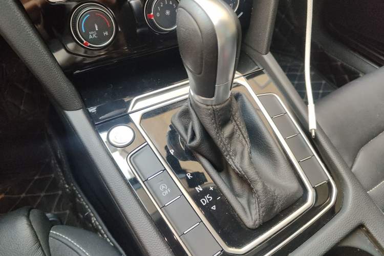 Used Volkswagen Magotan 2020 280TSI DSG Comfort Edition
