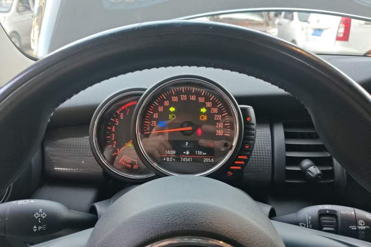 Used MINI MINI 2016 1.5T COOPER
