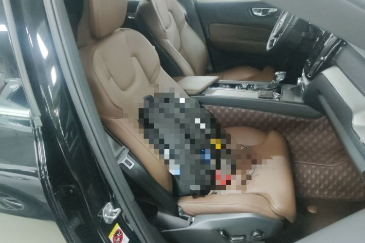 Used Volvo XC60 2021 T5 4x4 Smart Luxury Edition
