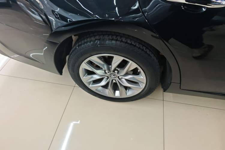 Used Toyota Avalon 2022 Dual-Engine 2.5L Luxury Edition