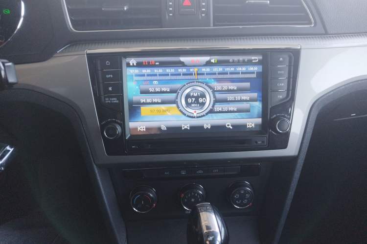 Used Volkswagen Lamando 2015 230TSI DSG Fashion Edition
