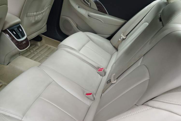 Used Buick LaCrosse 2013 2.4L SIDI Leading Comfort Version