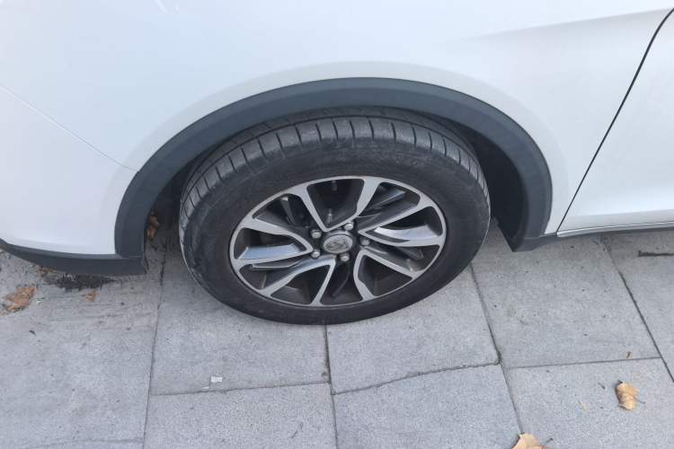 Used Baojun 730 2017 1.8L iAMT Luxury Version 7-Seater
