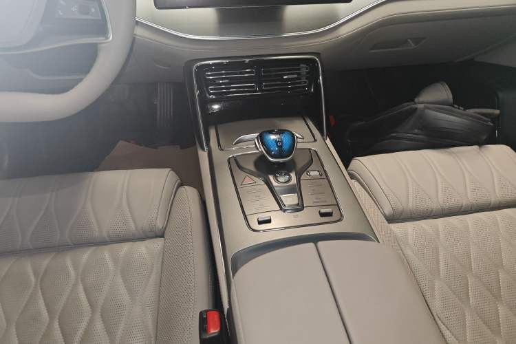 Used BYD Tang New Energy 2025 Intelligent Driving Version DM-i 115KM Flagship Edition
