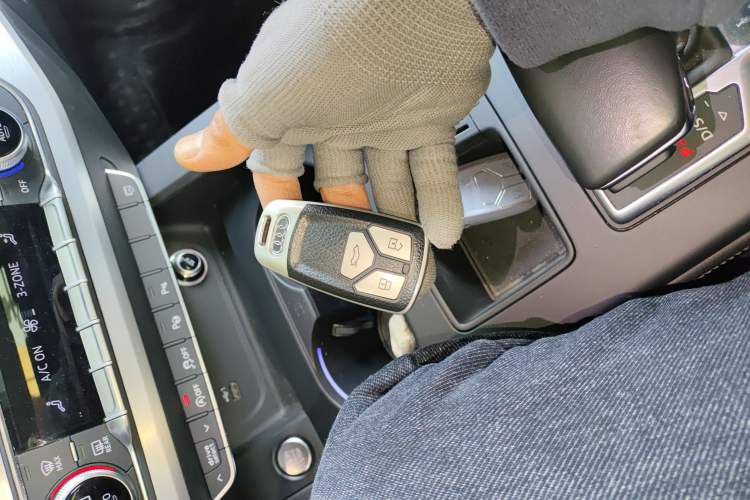 Used Audi A4L 2022 40 TFSI Luxury Dynamic Model