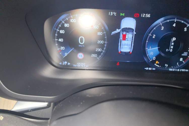 Used Volvo XC60 2021 T5 4x4 Smart Luxury Edition