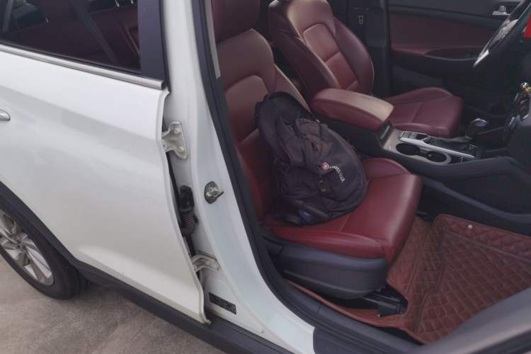 Used Hyundai Tucson 2015 1.6T Dual-Clutch Two-Wheel-Drive Smart Model
