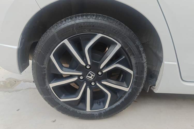 Used Honda LIFE 2021 1.5L CVT SPORT Heartbeat Edition
