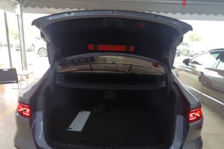 Used BYD Han 2024 EV Glory Edition 610 km All-Wheel Drive "Tian Shen Zhi Jia" Intelligent Driving Model
