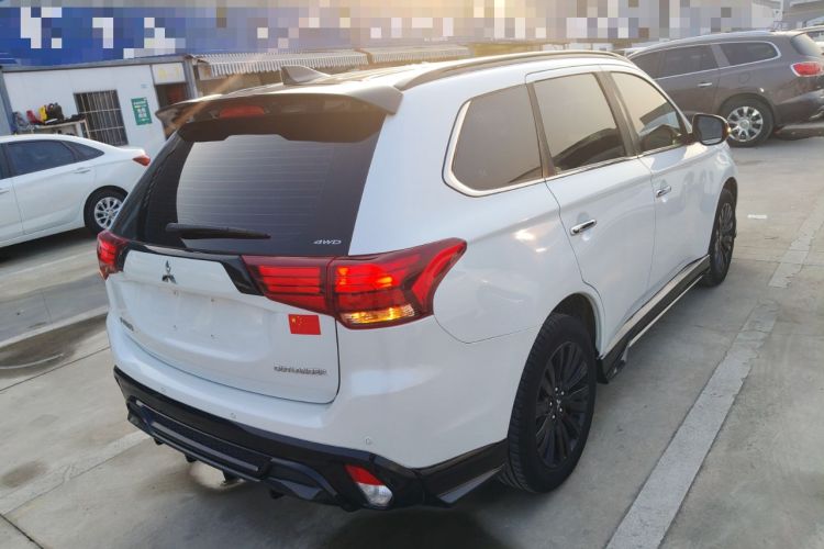Used Mitsubishi Outlander 2021 2.4L 4x4 DynaDrive Edition 5 Seats
