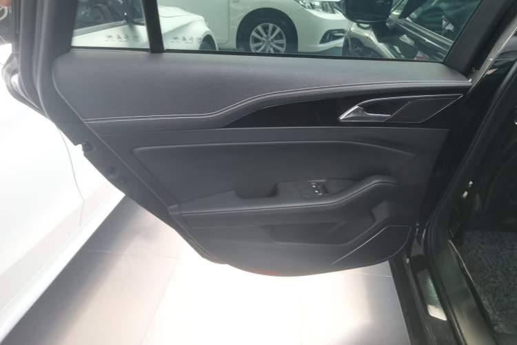 Used Hongqi H5 2019 30TD Dynamic Edition
