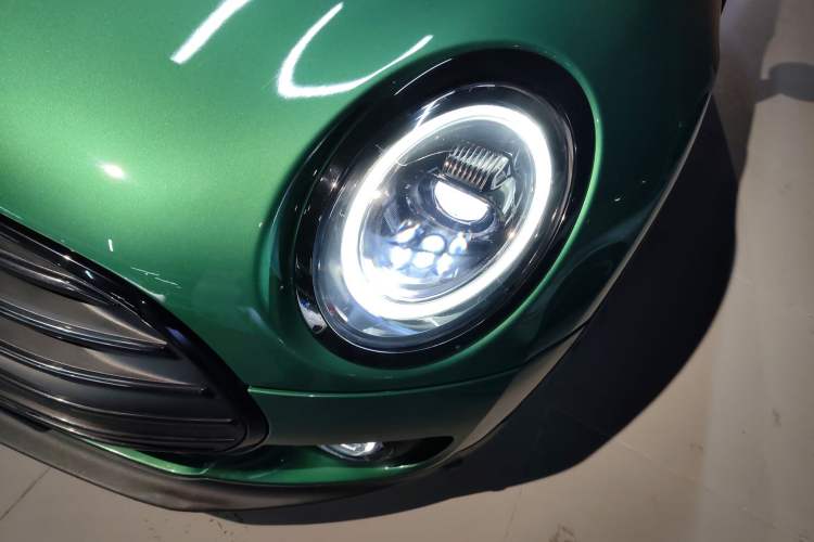 Used  Clubman 2023 1.5T COOPER Connoisseur
