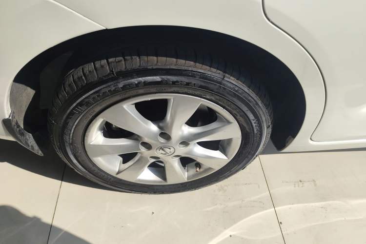 Used Nissan Tiida 2014 1.6L CVT Comfort Model
