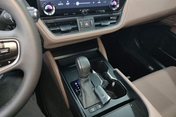 Used Lexus ES 2025 200 Premium Edition