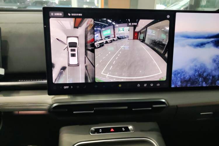 Used VOYAH Dream 2025 PHEV Four-Wheel Drive Prestige Kunpeng Edition