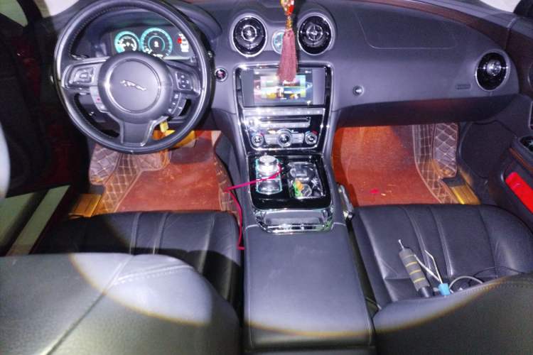 Used Jaguar XJ 2016 XJL 2.0T Two-Wheel-Drive Elegant Business Edition
