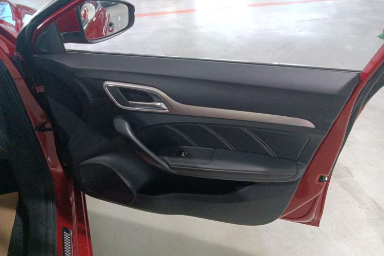 Used MG 6 2017 20T Automatic Luxury Smart Connect Version China V Standard
