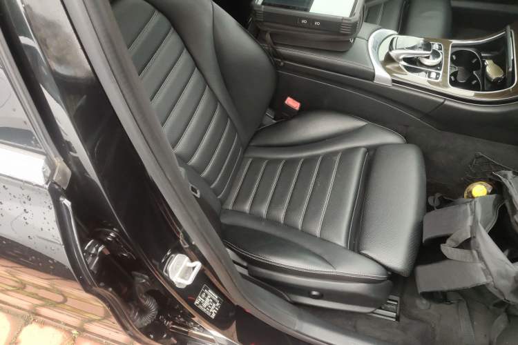 Used Mercedes-Benz C-Class 2015 C 200 L