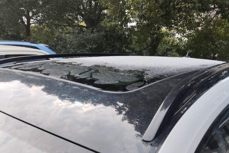 Used Volkswagen Tharu 2024 300TSI Two-Wheel-Drive Moon Luxury Edition