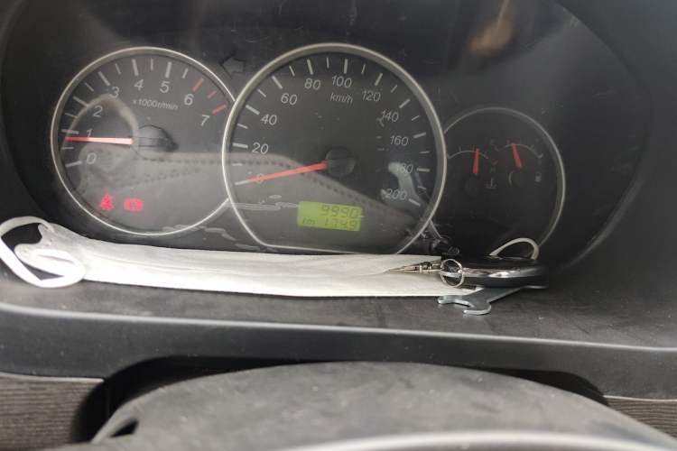 Used Wuling Hongguang 2015 1.2L S Base Model China V Standard
