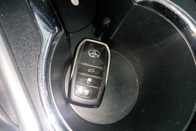 Used Toyota Highlander 2018 2.0T Four-Wheel Drive Supreme Edition 7-Seater China VI
