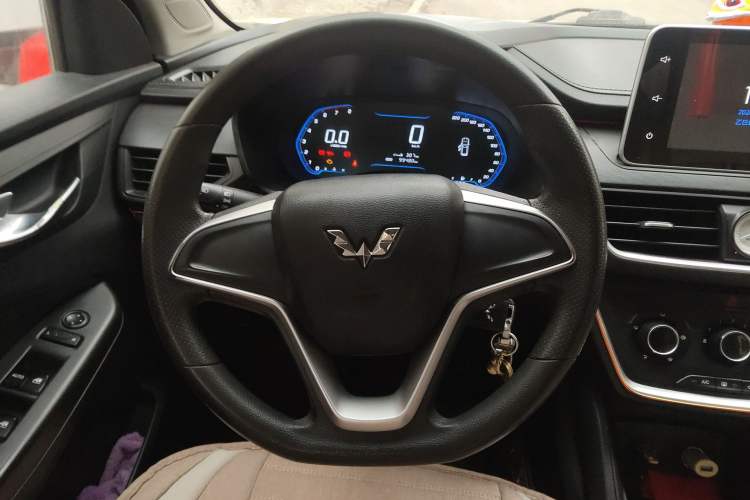 Used Wuling Hongguang S3 2018 1.5L Manual Comfort Model China V Standard
