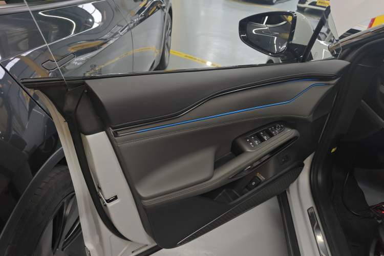 Used BYD Song L EV 2025 Intelligent Driving Version 662 km LiDAR Excellence Edition
