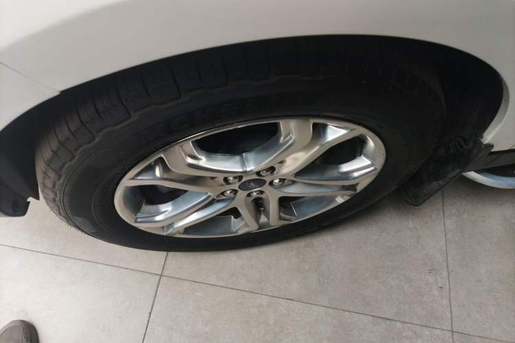 Used Ford Edge 2016 EcoBoost 245 Two-Wheel-Drive Titanium 7-Seater
