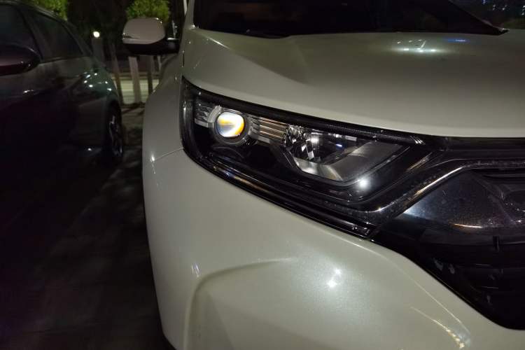 Used Honda CR-V 2017 240TURBO CVT Front-Wheel Drive Fashion Edition