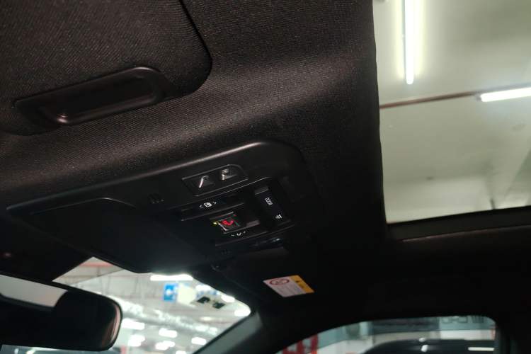 Used Toyota Crown Kluger 2024 2.5L HEV Two-Wheel Drive Luxury Edition
