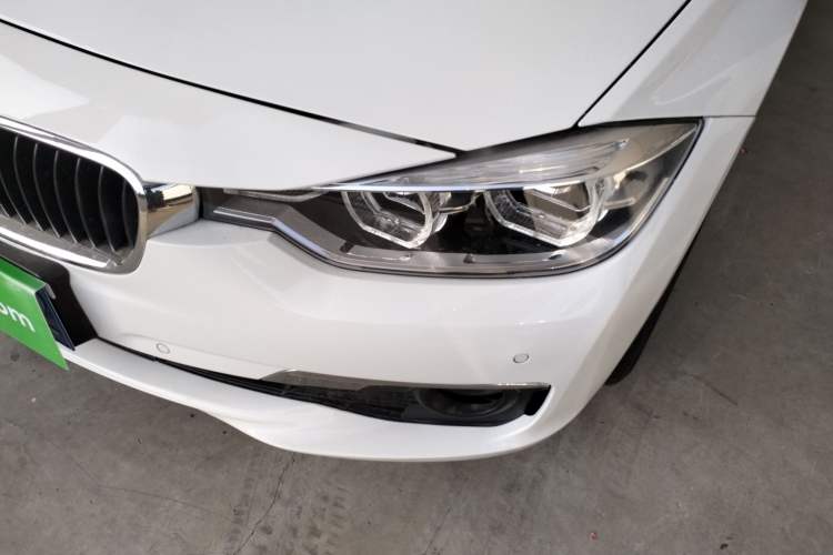 Used BMW 3 Series 2016 320Li Ambition Model
