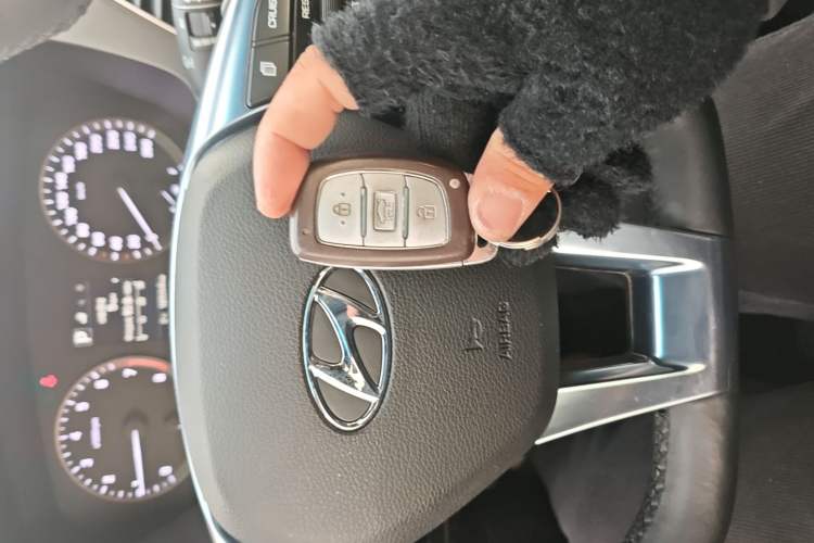 Used Hyundai Sonata 2015 1.6T GLS Smart Model
