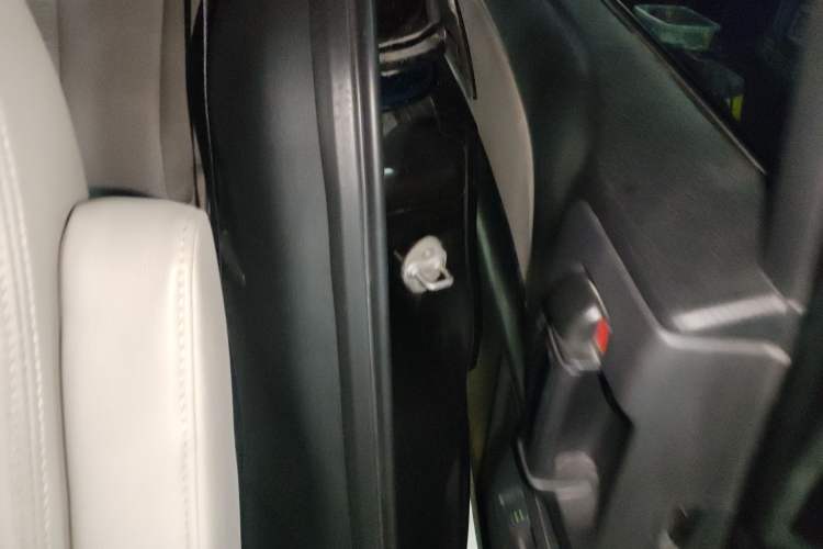 Used Mazda Mazda 8 2015 2.5L Ultimate Edition
