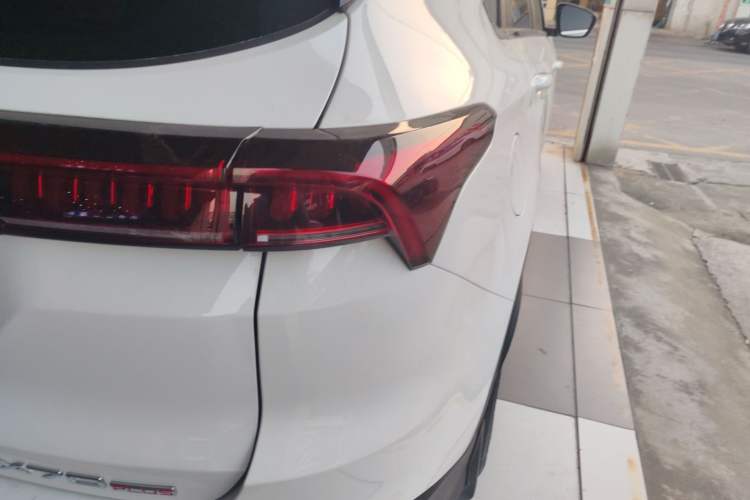 Used JETOUR X70 PLUS 2021 1.5T DCT Mountain 5-Seater
