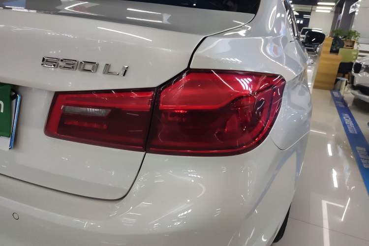 Used BMW 5 Series 2018 530Li xDrive Luxury Package
